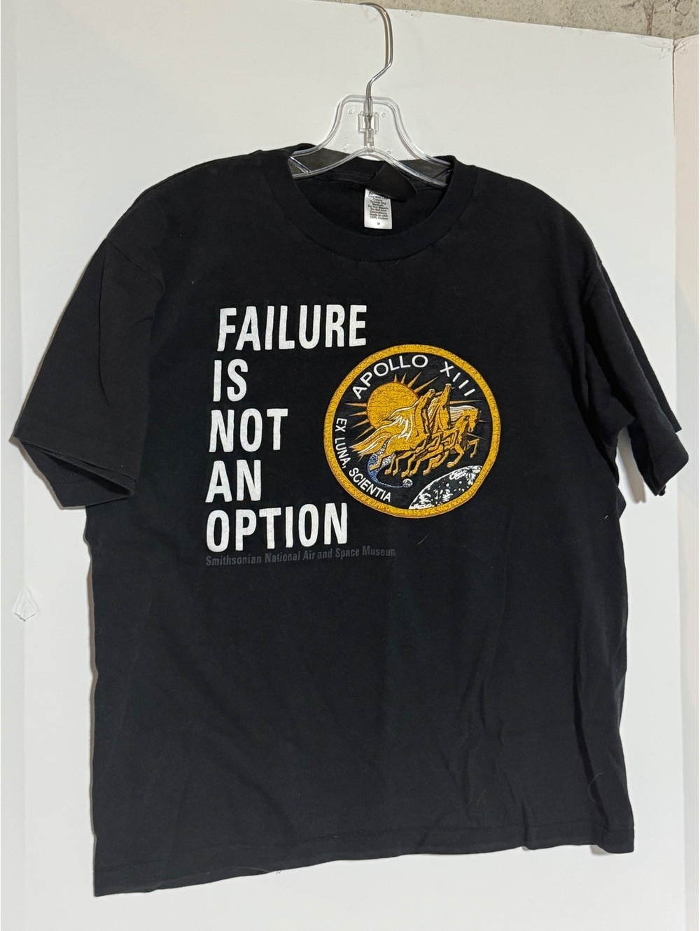 Smithsonian National Air & Space Museum Apollo XIII shirt M